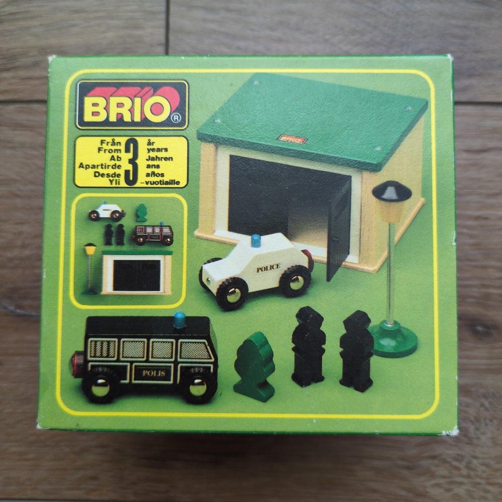 Vtg NIB BRIO Police Station Set 33576 Wood Train Railway Accessory Box New